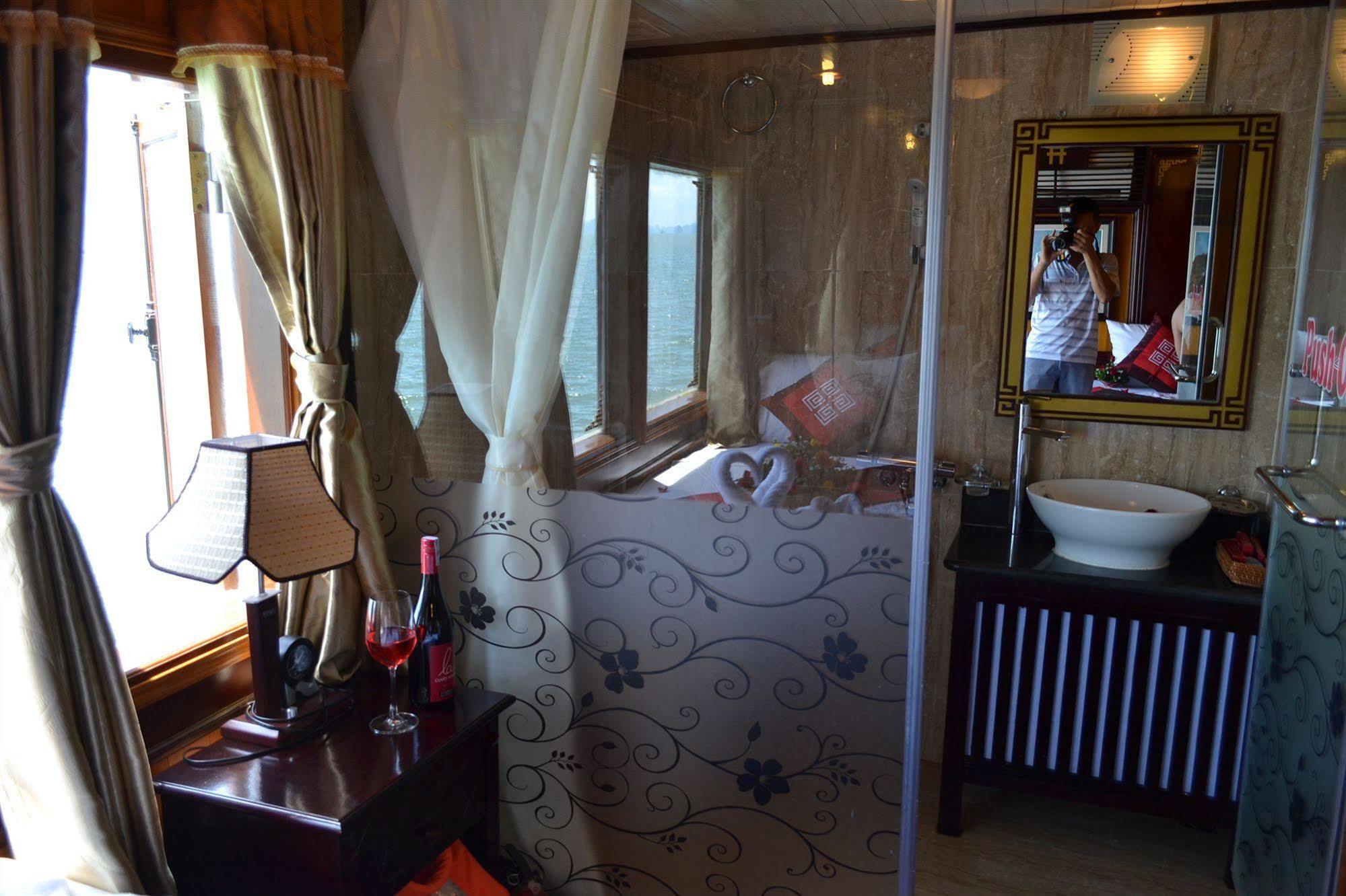 Paragon Cruise Ha Long Luaran gambar