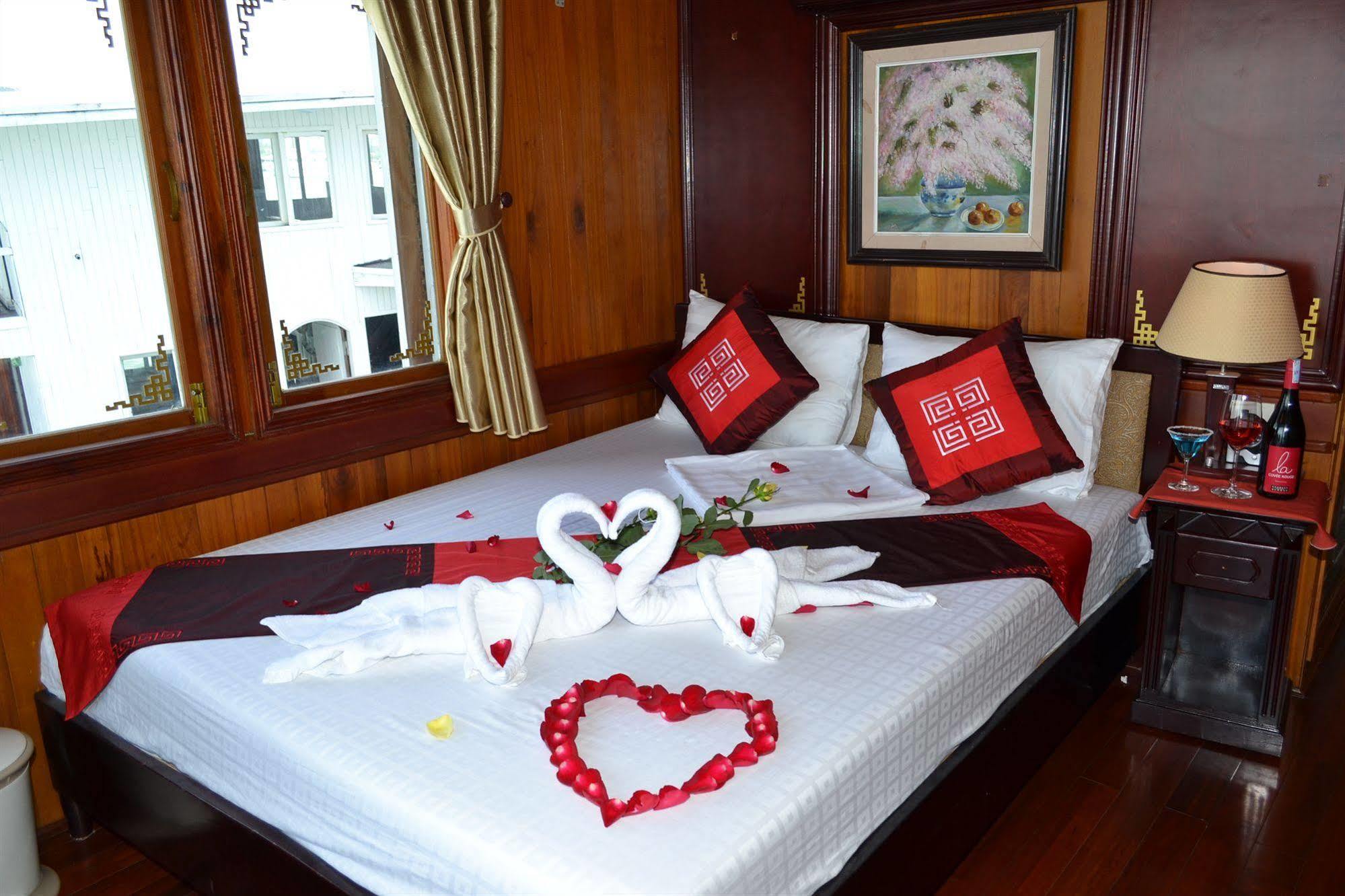 Paragon Cruise Ha Long Luaran gambar