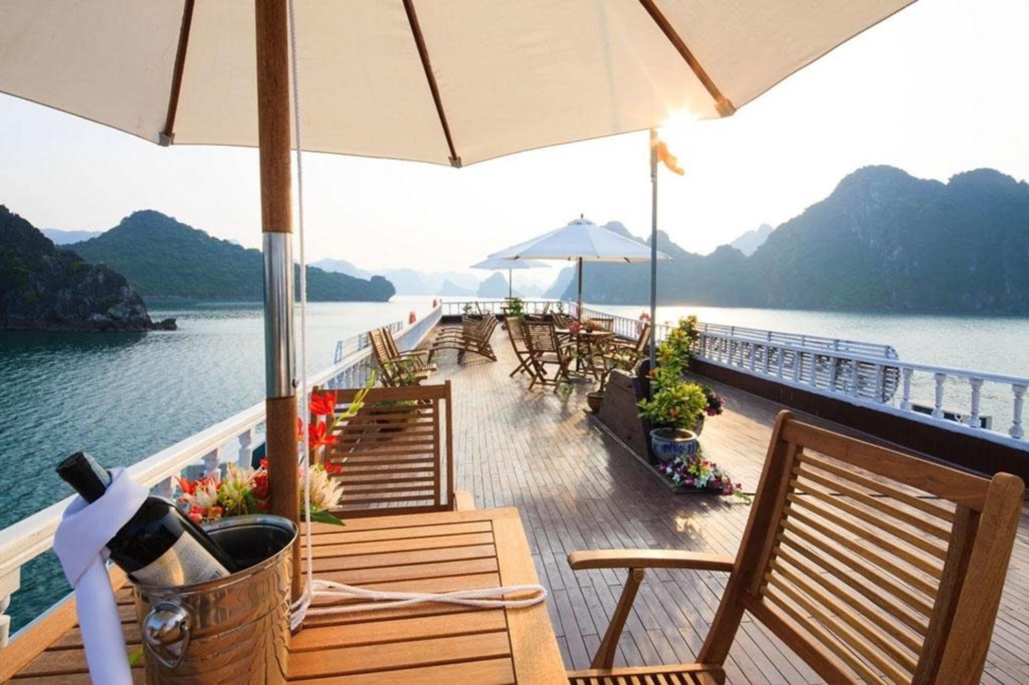 Paragon Cruise Ha Long Luaran gambar