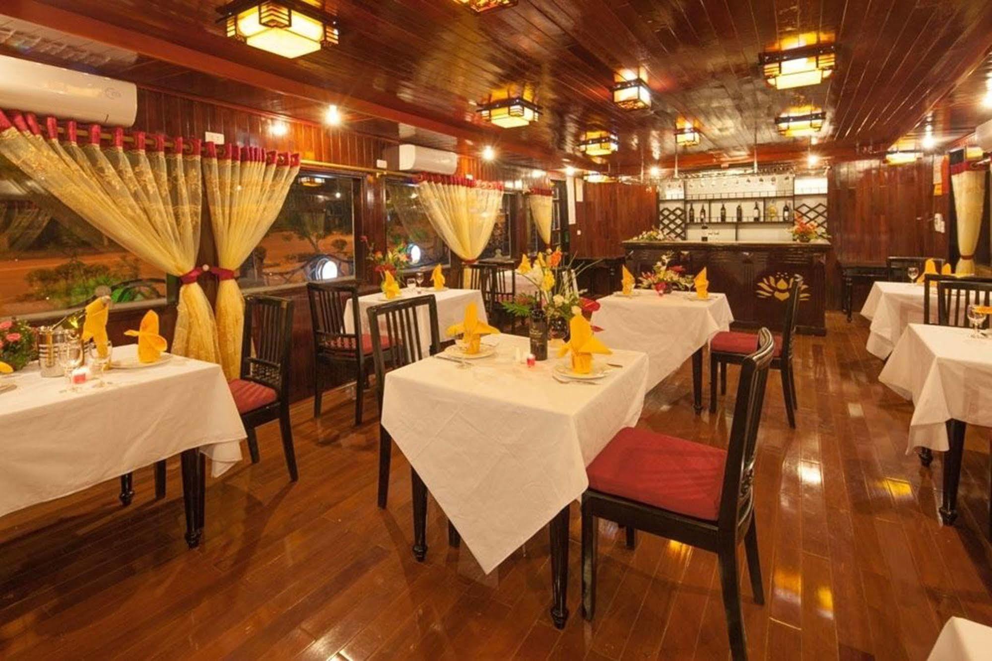 Paragon Cruise Ha Long Luaran gambar